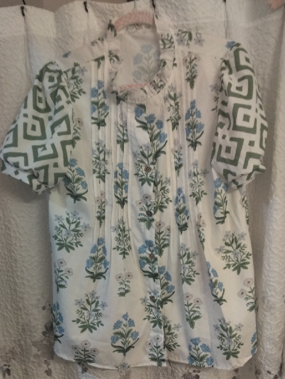 Cherry Betty 🍒 Women's White Floral Button-Front Blouse with Green Geo Sleeves